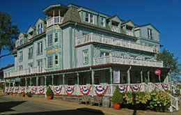 the mansion- pet friendly hotel in marthas vineyard